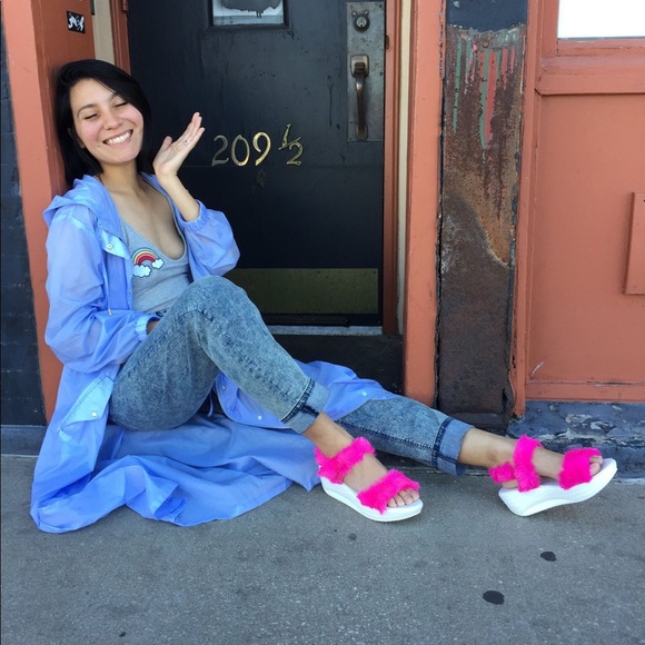 ❌SOLD❌ Rainbow patch bodysuit - Picture 5 of 5